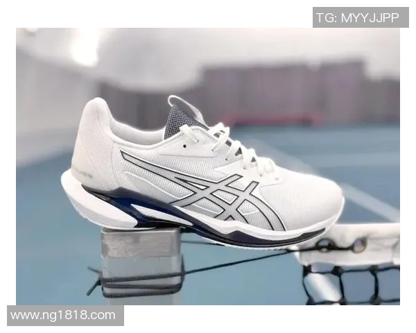 网球装备全方位解析：选择合适球拍、网球鞋及配件提升运动表现